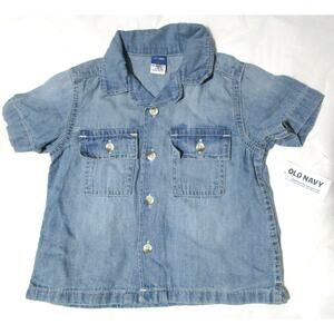 Old Navy Boy's Denim Shirt Blue Short Sleeves Button-Down Pockets Size 12-18 M